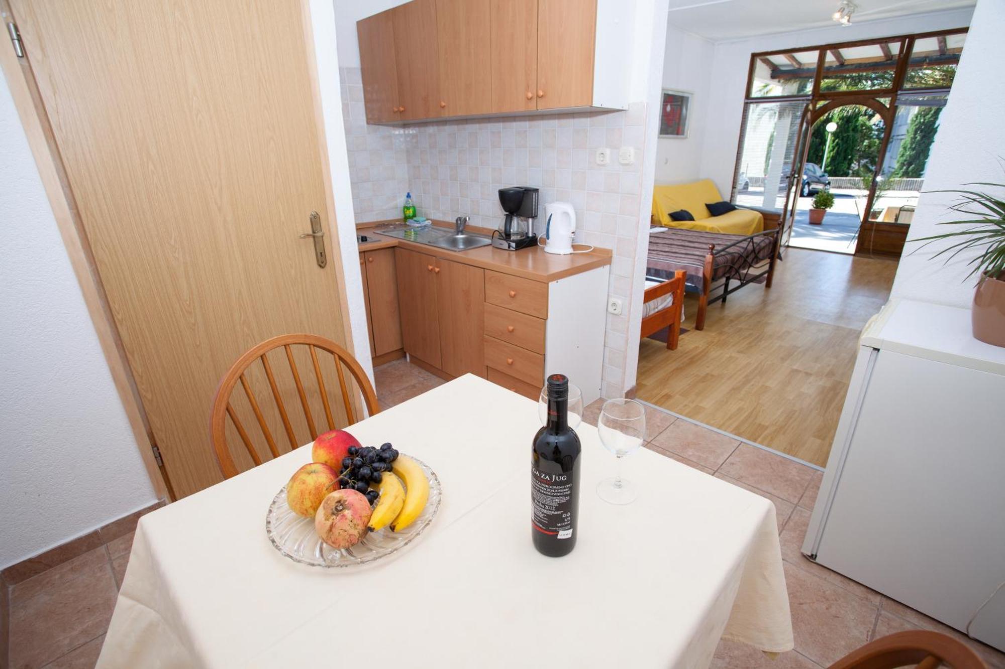 Apartments Kovacic 마카르스카 객실 사진